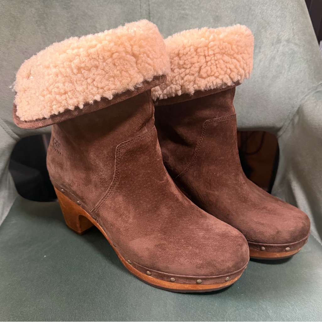 Ugg Australia Lynnea Suede Shearling Clog Boots Brown Wooden Heel Women’s 6
